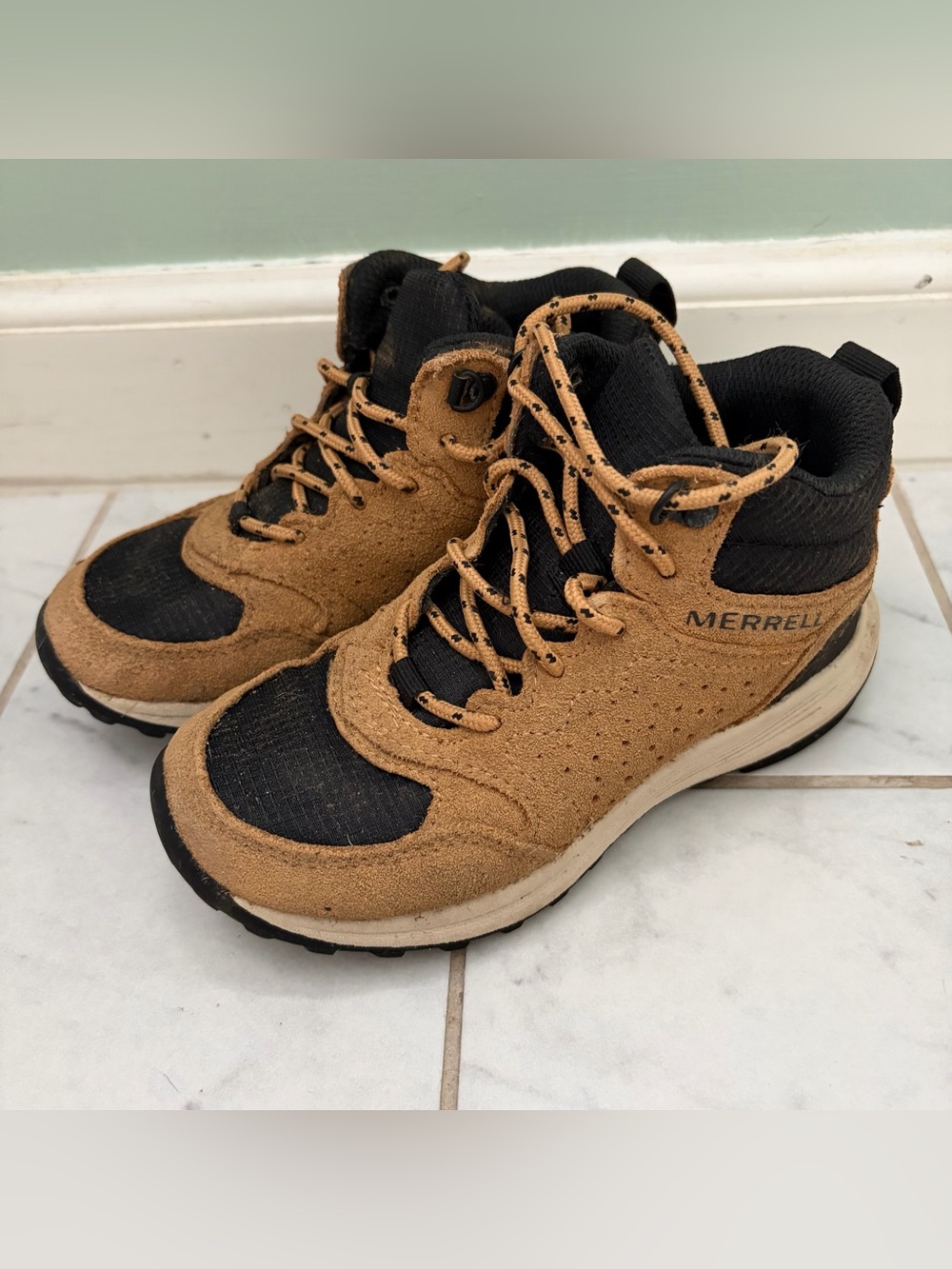 Boys Merrell Notch Mid size 12